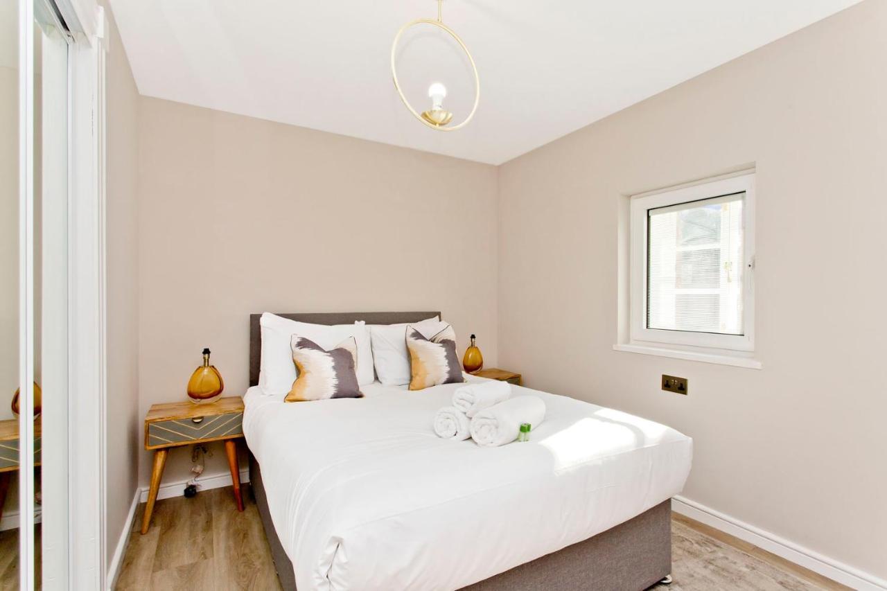 Newly Reno'D 2 Bed With Free Parking Apartment เอดินบะระ ภายนอก รูปภาพ
